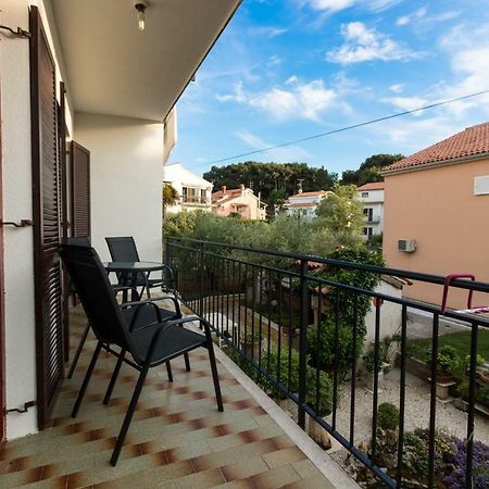 Apartment Beautiful Garden By Rent Istria Пореч Экстерьер фото